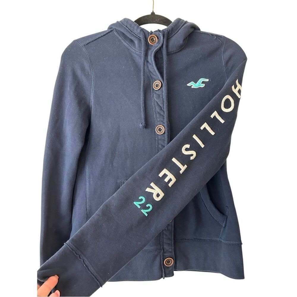 Hollister hooded jacket sz L logo embroidered sleeve navy y2k-vibe